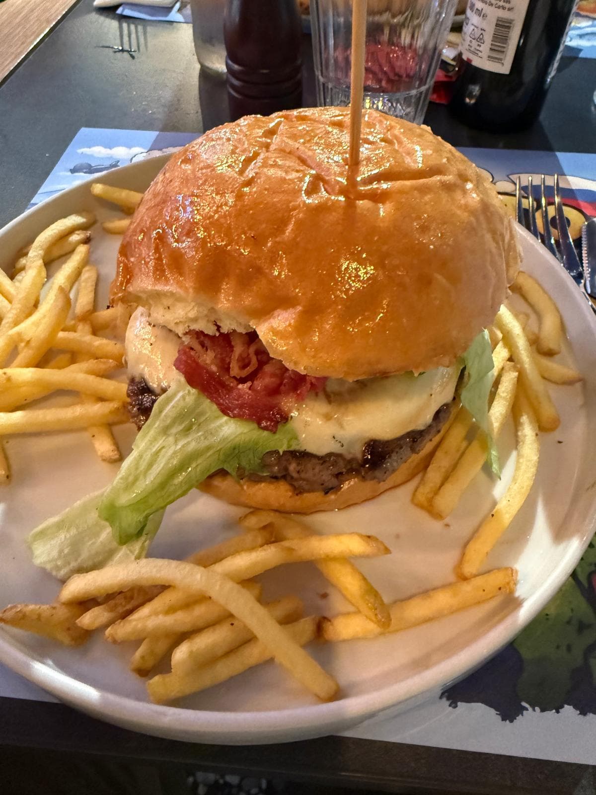 Burger con patatine